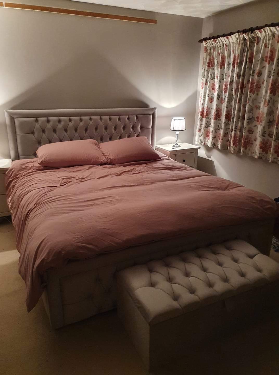 Monaco Bordered Chesterfield "Ottoman" Frame & Mattress Package