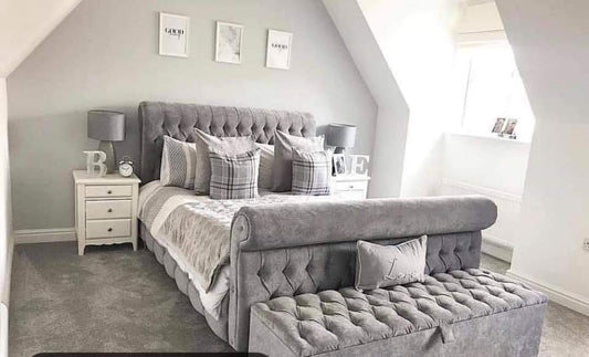 CHESTERFIELD BLANKET BOX